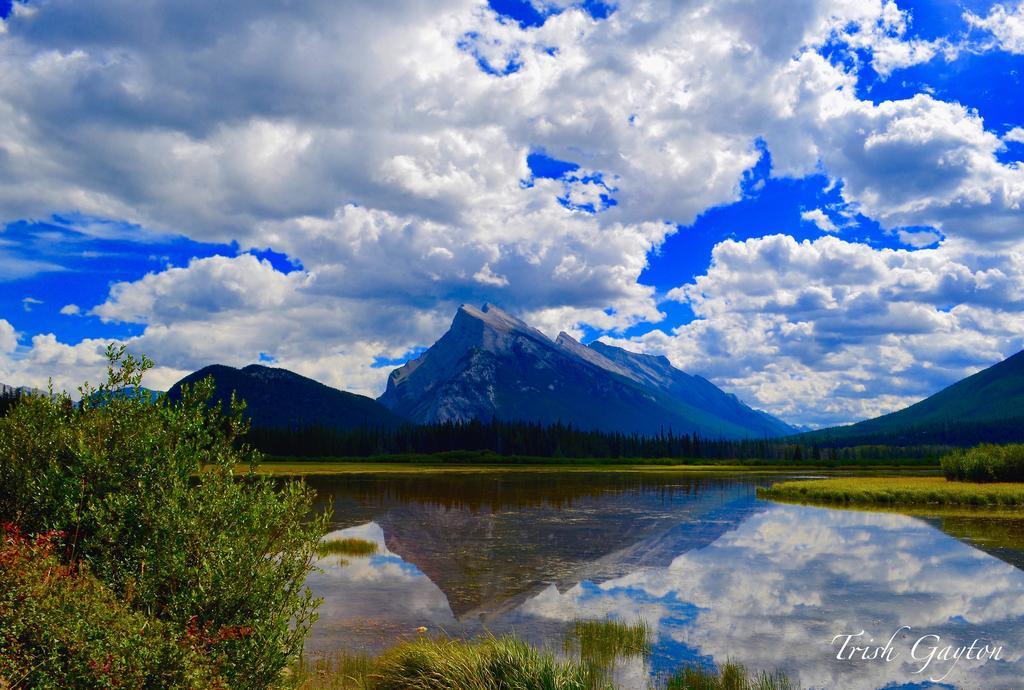 Sunset Mountain Inn Canmore Exterior foto
