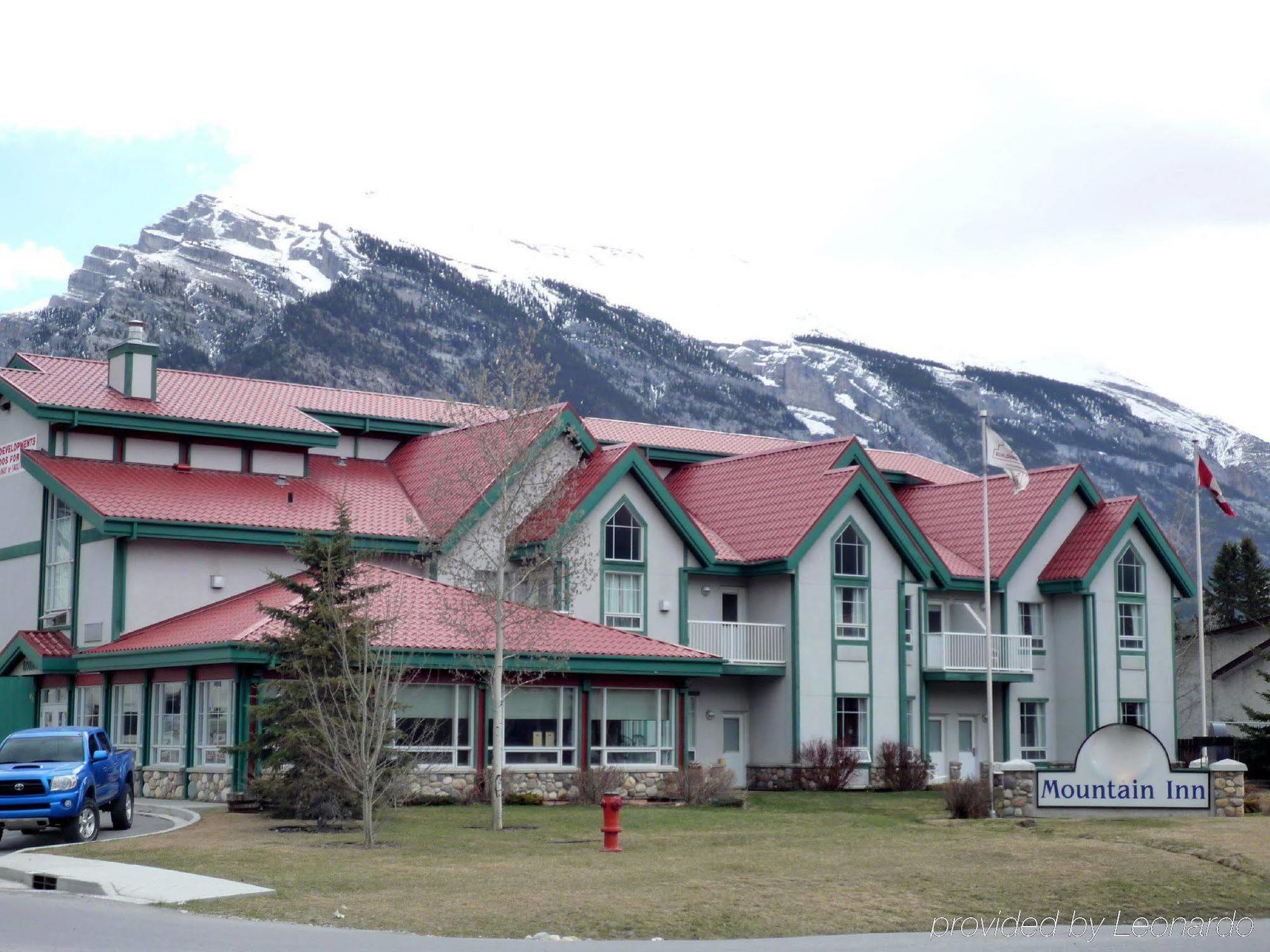 Sunset Mountain Inn Canmore Exterior foto
